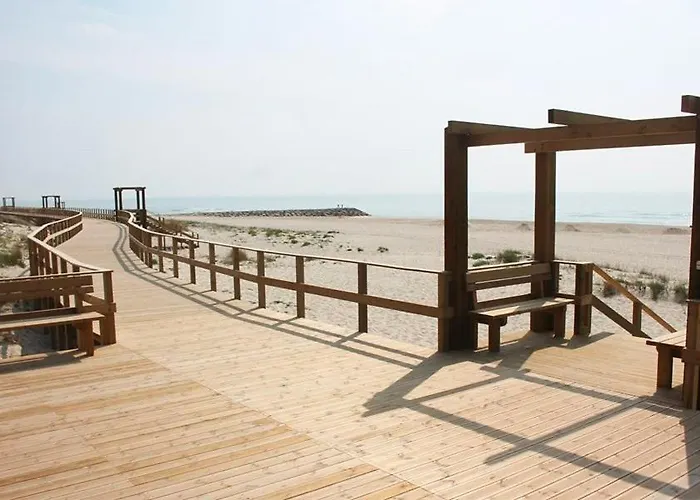 Torreirinha Nyaraló *